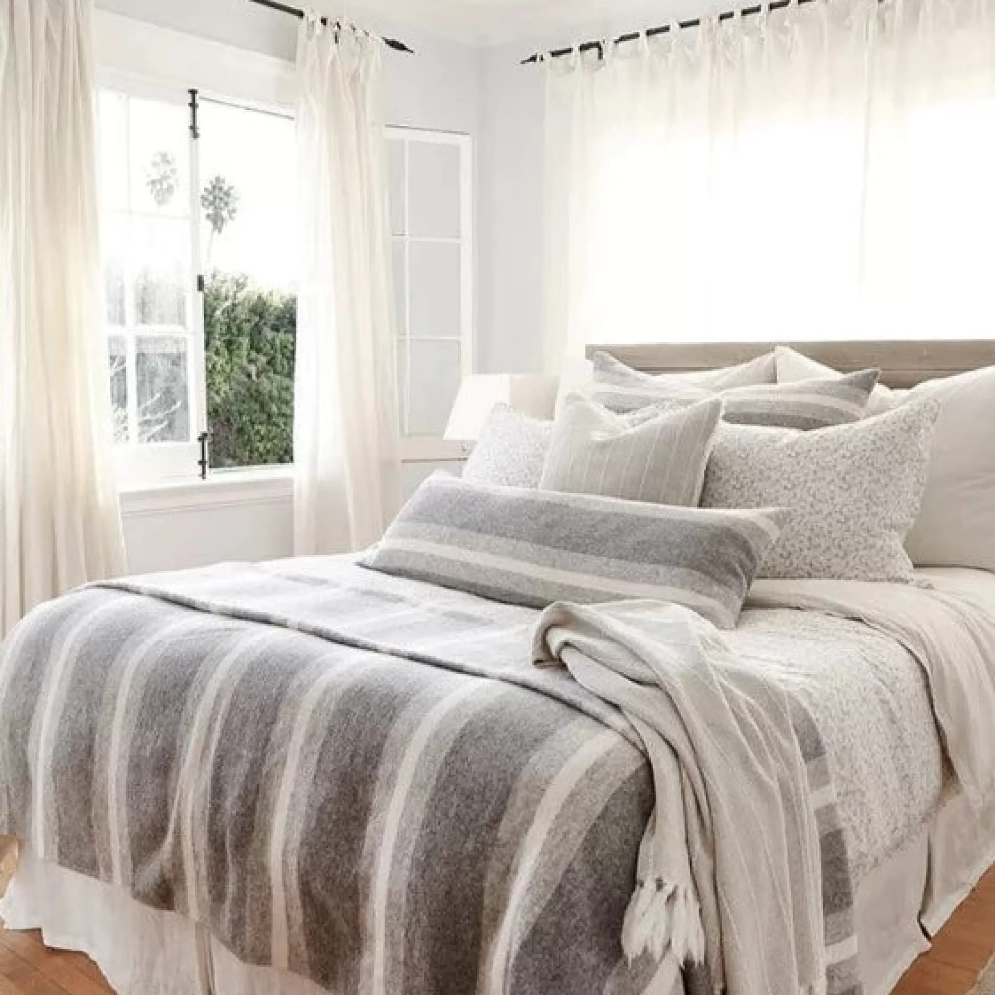 Best Sale Be Home Alpine Oversized Throw, Grey and Ivory