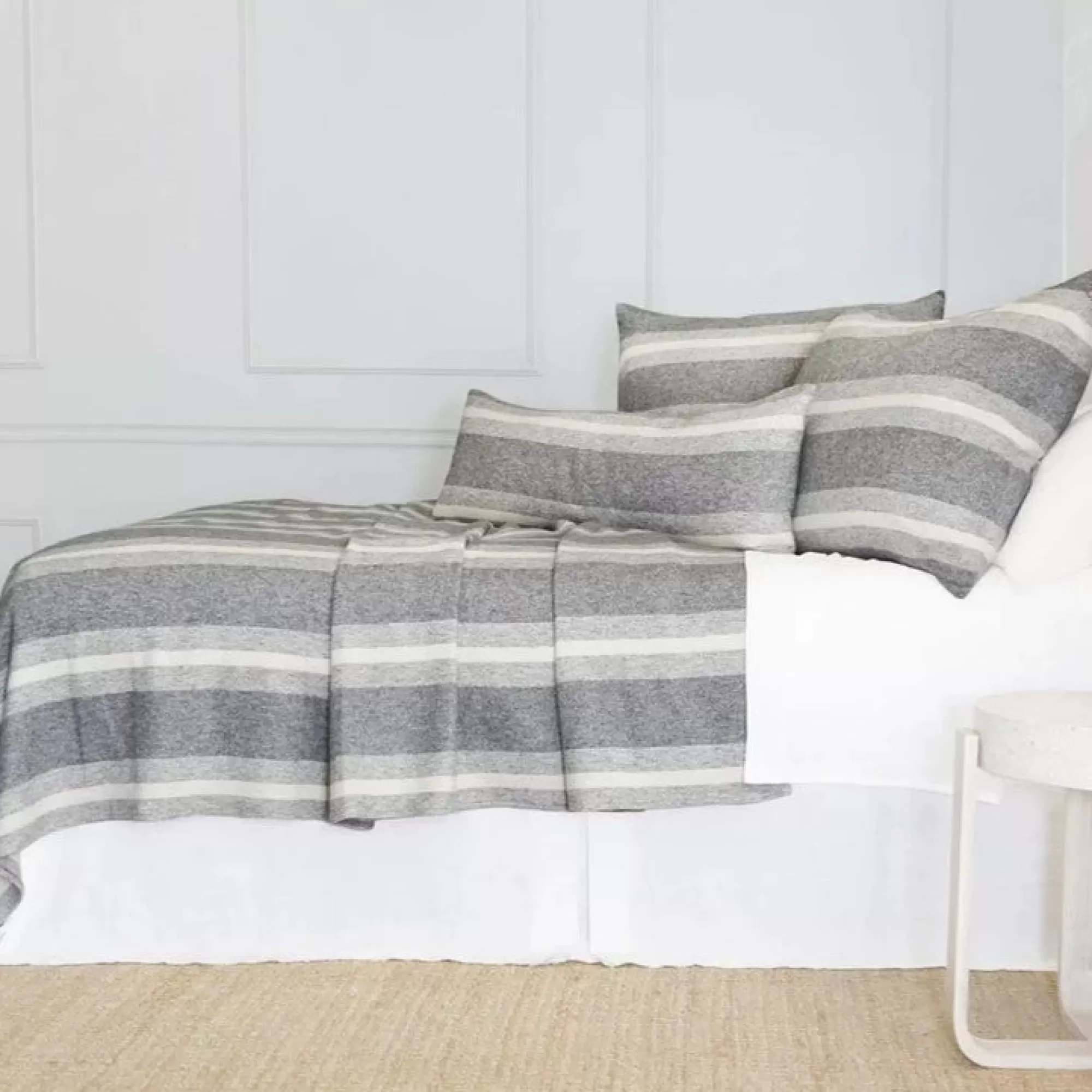 Best Sale Be Home Alpine Oversized Throw, Grey and Ivory