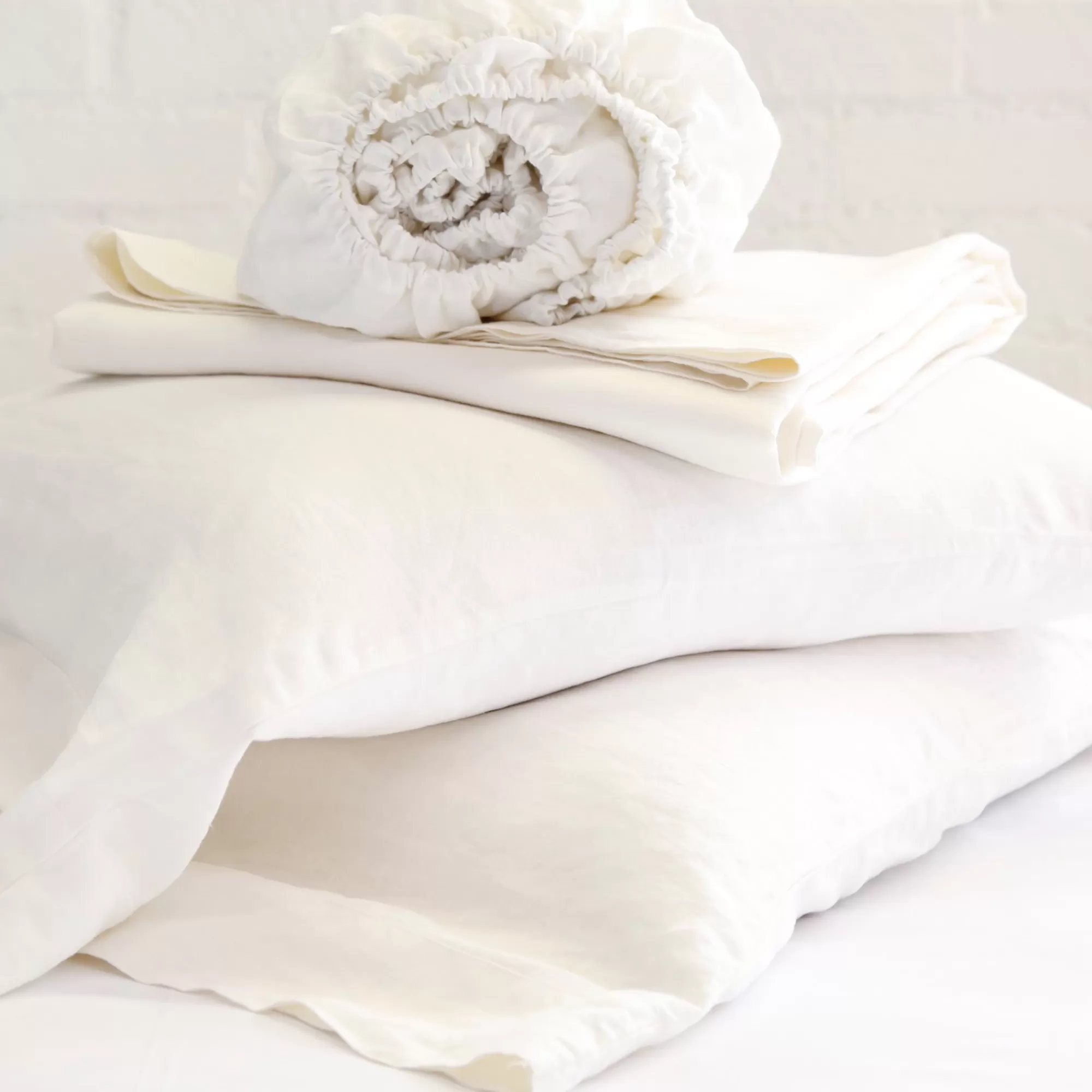 Hot Be Home Belgian Linen Cal King Sheet Set, Cream