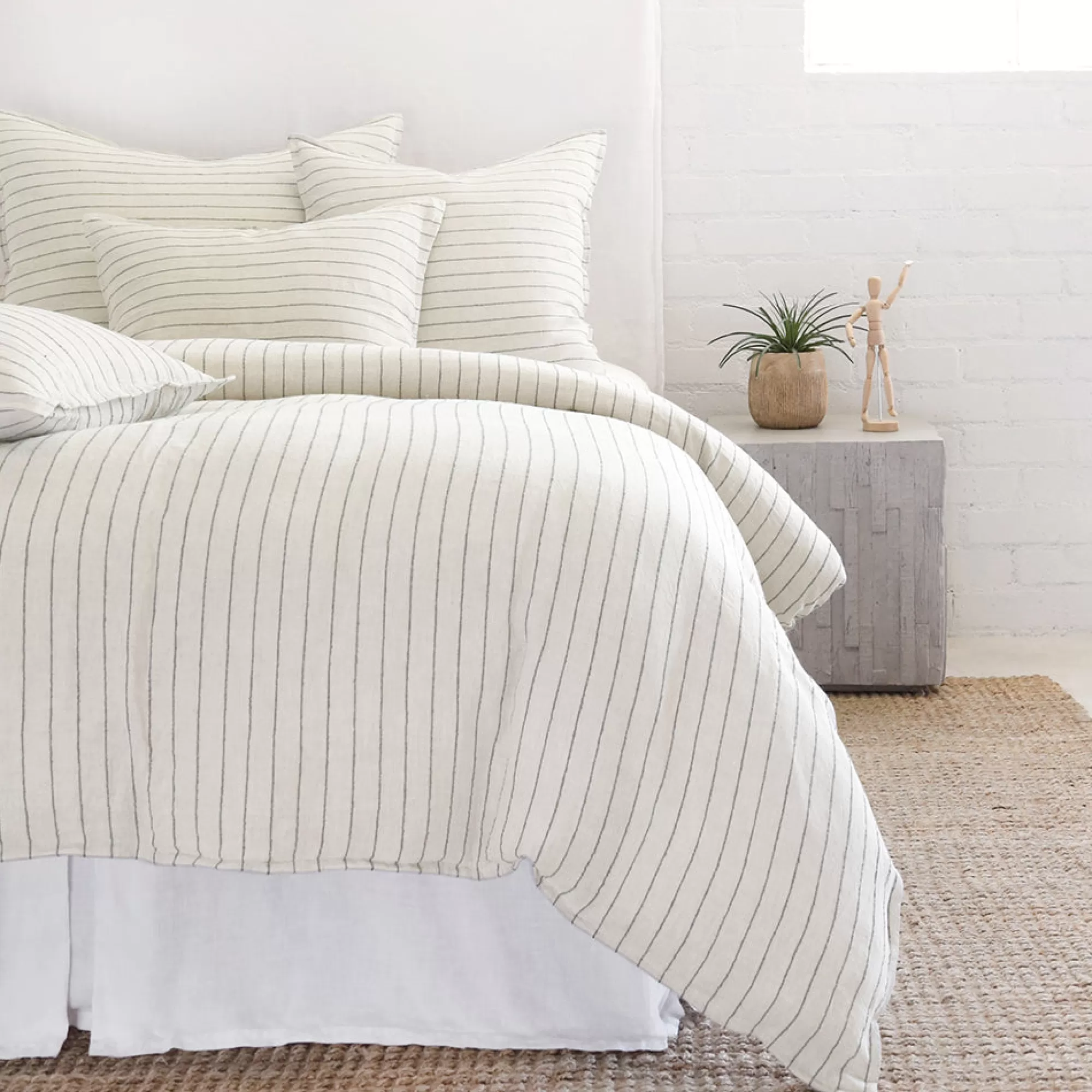 Best Sale Be Home Blake Queen Duvet, Cream & Grey