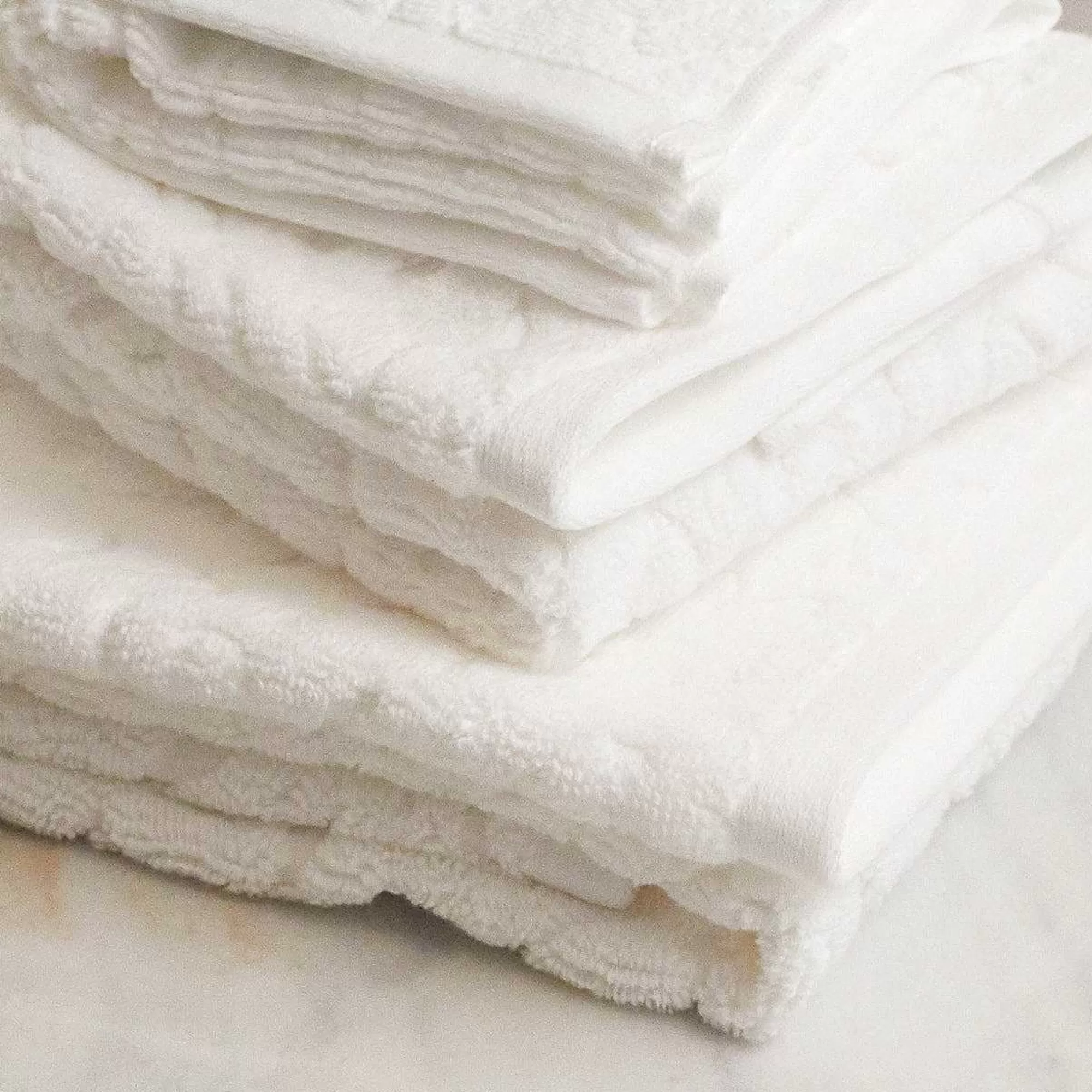 Be Home Bath Hand Towels<Firenze Hand Towel, White