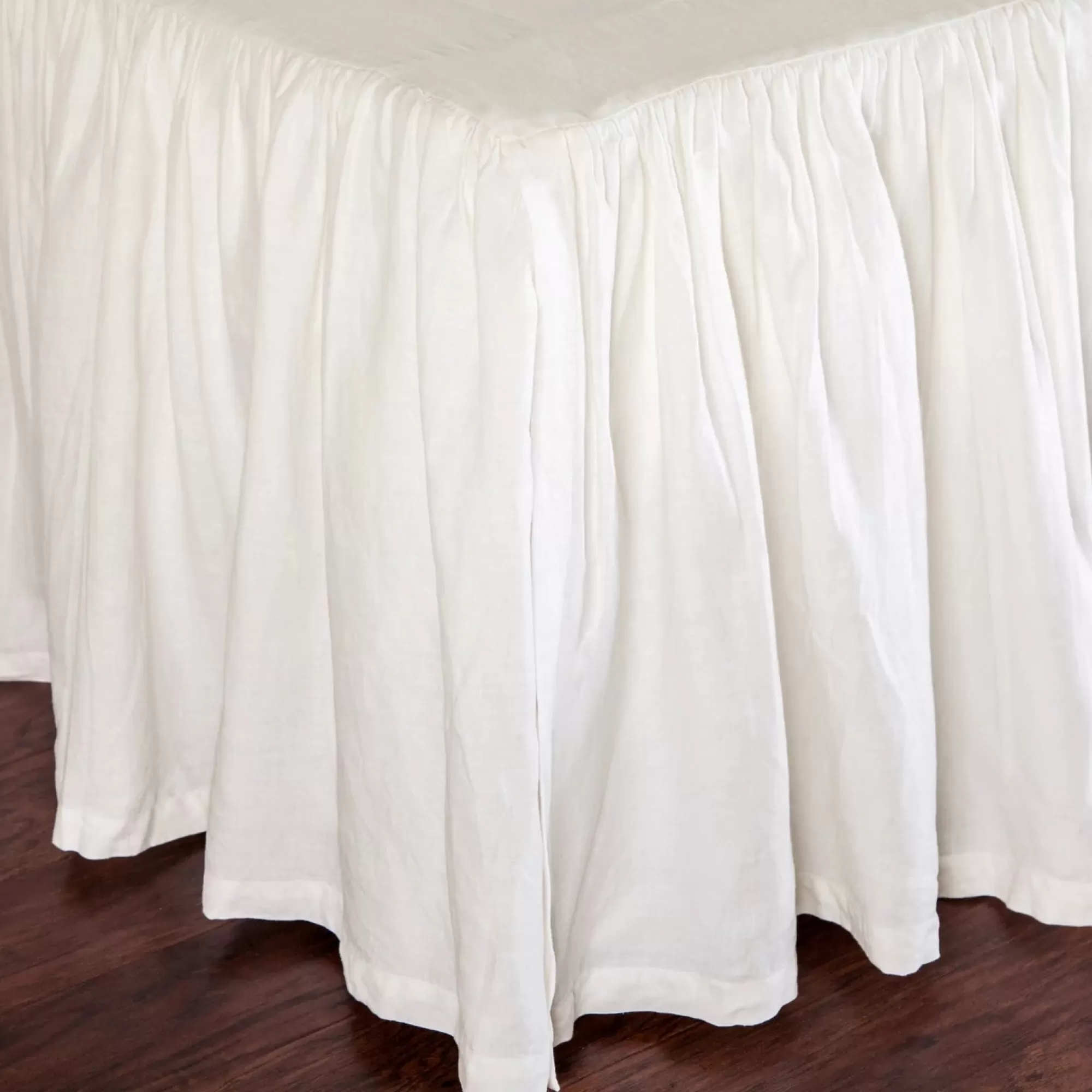 Outlet Be Home Gathered Linen King Bedskirt, Cream