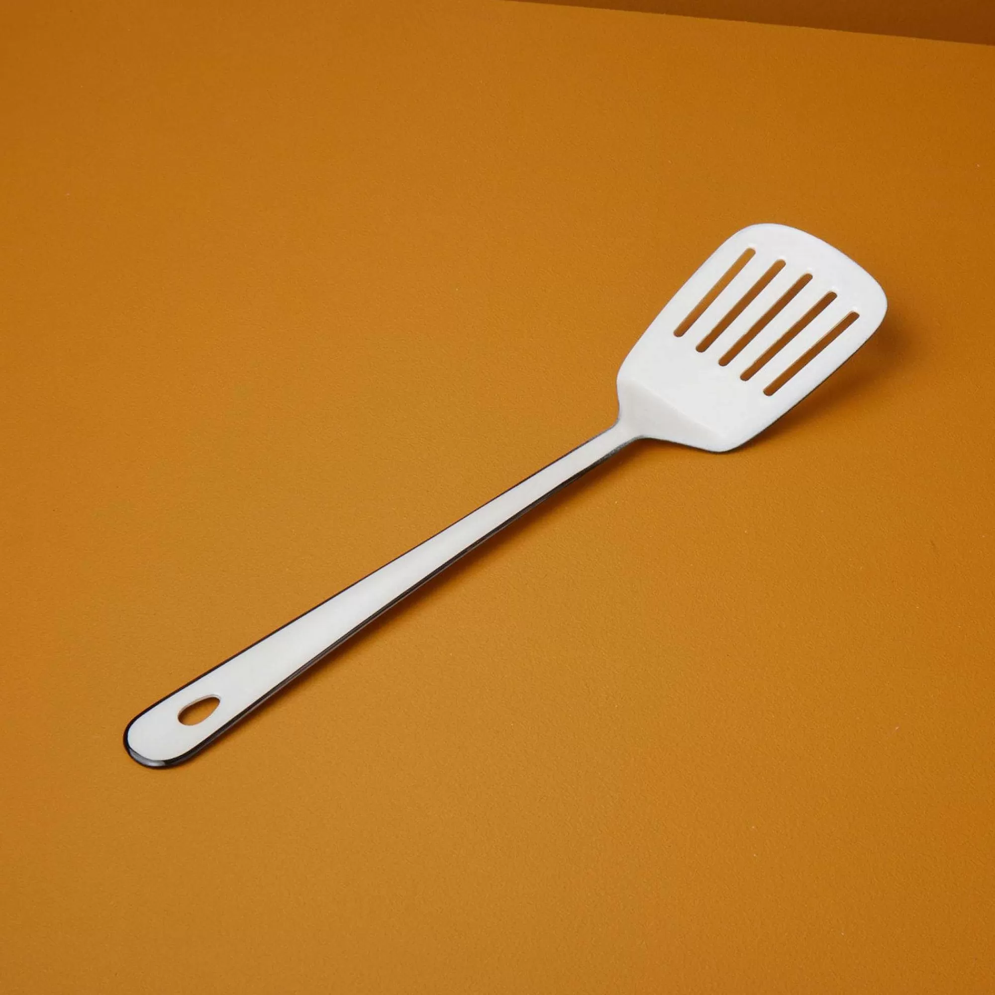 Be Home Cooking Utensils<Harlow Spatula, White