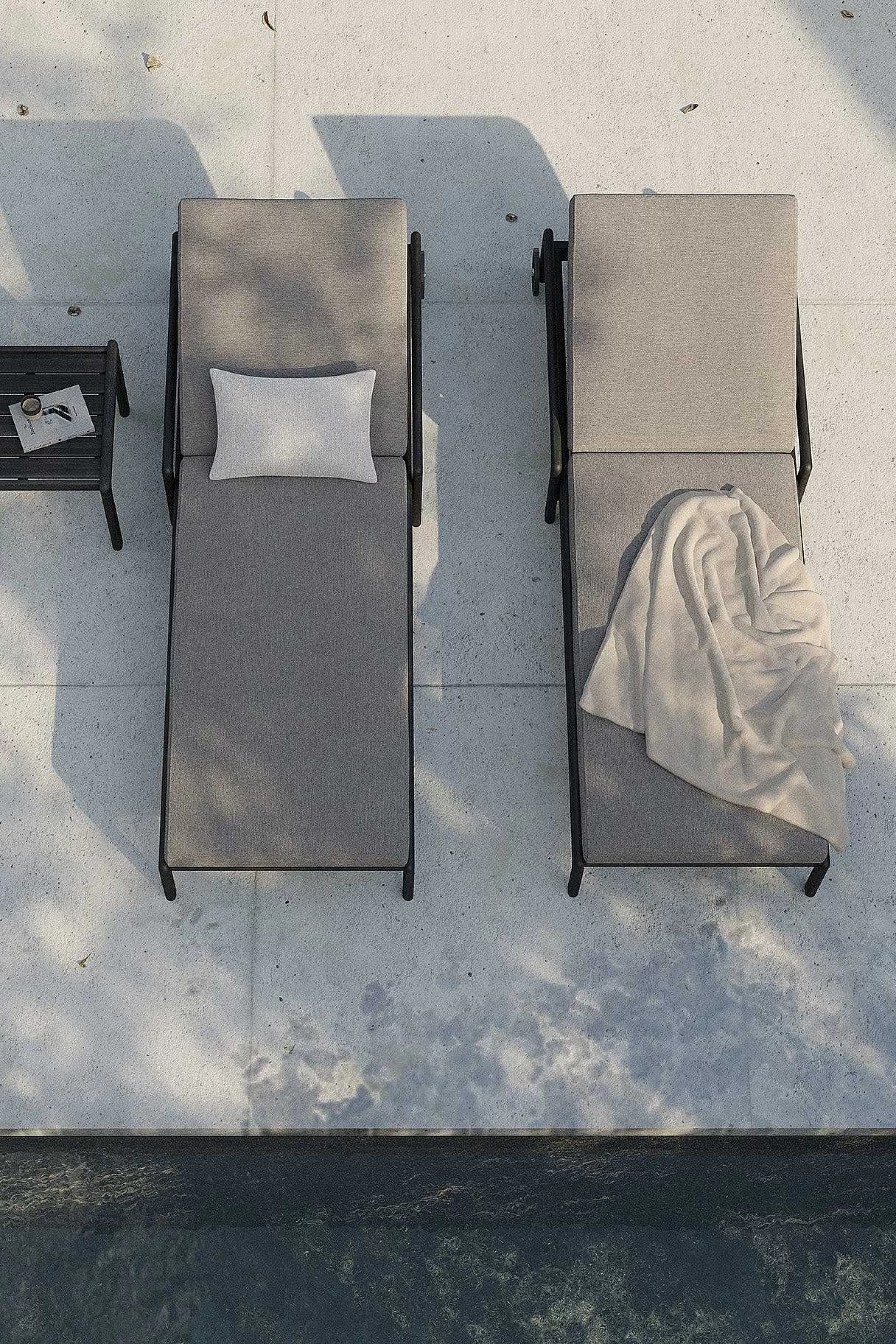 Be Home Outdoor Lounge Furniture<Jack Solid Black Teak Outdoor Adjustable Lounger, Mocha Fabric