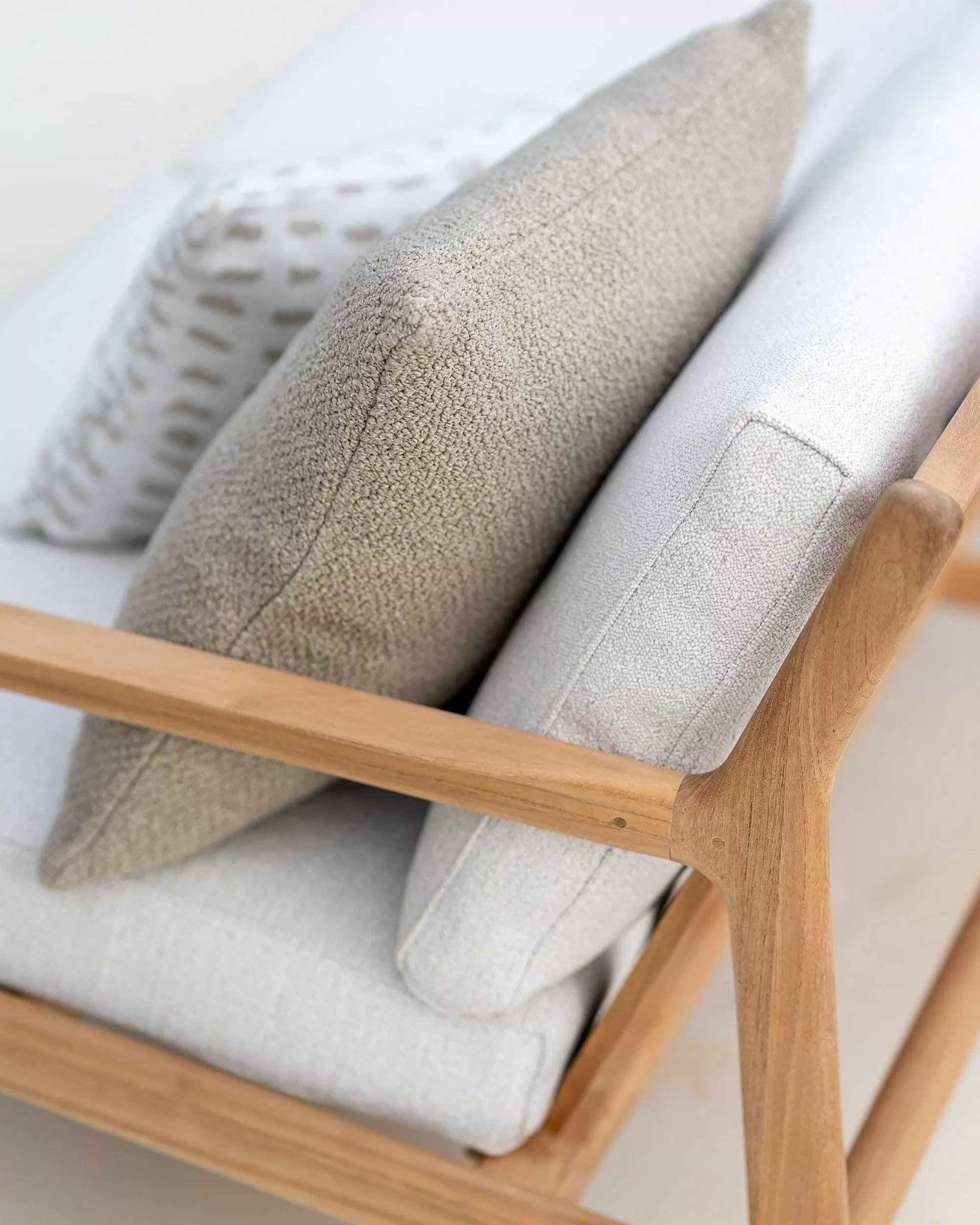 Be Home Outdoor Lounge Furniture<Jack Solid Teak Outdoor 2 Seater Sofa, Off White Fabric