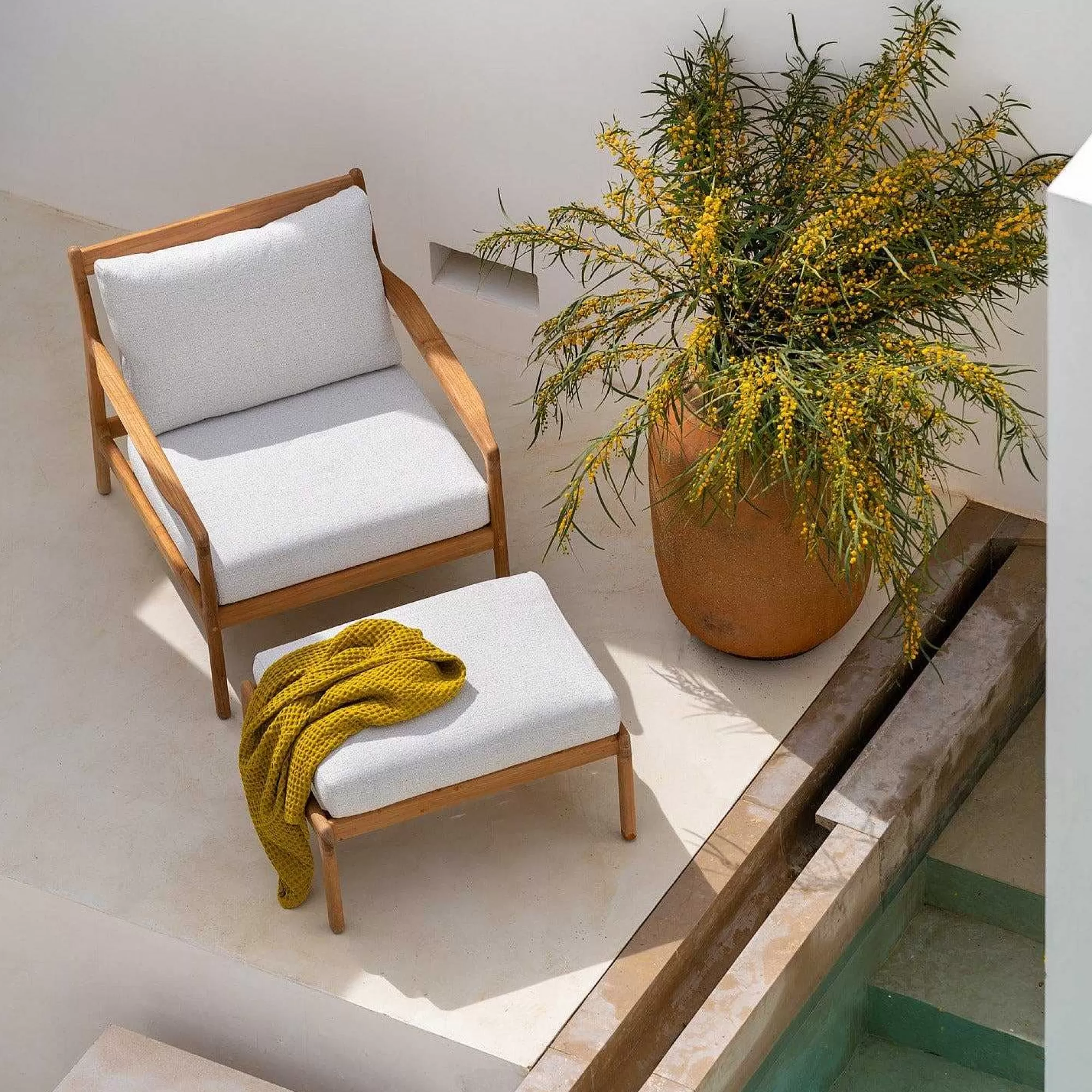 Be Home Outdoor Lounge Furniture<Jack Solid Teak Outdoor Lounge Chair, Off White Fabric