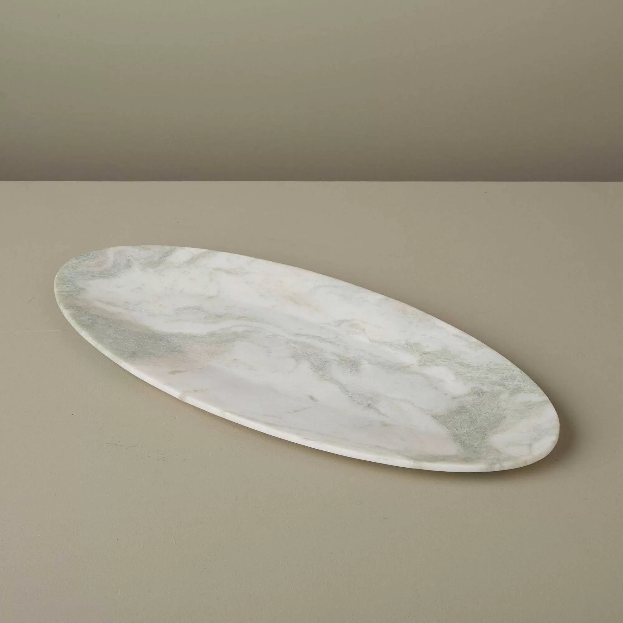 Be Home Serving Platters<Lady Onyx Oval Platter