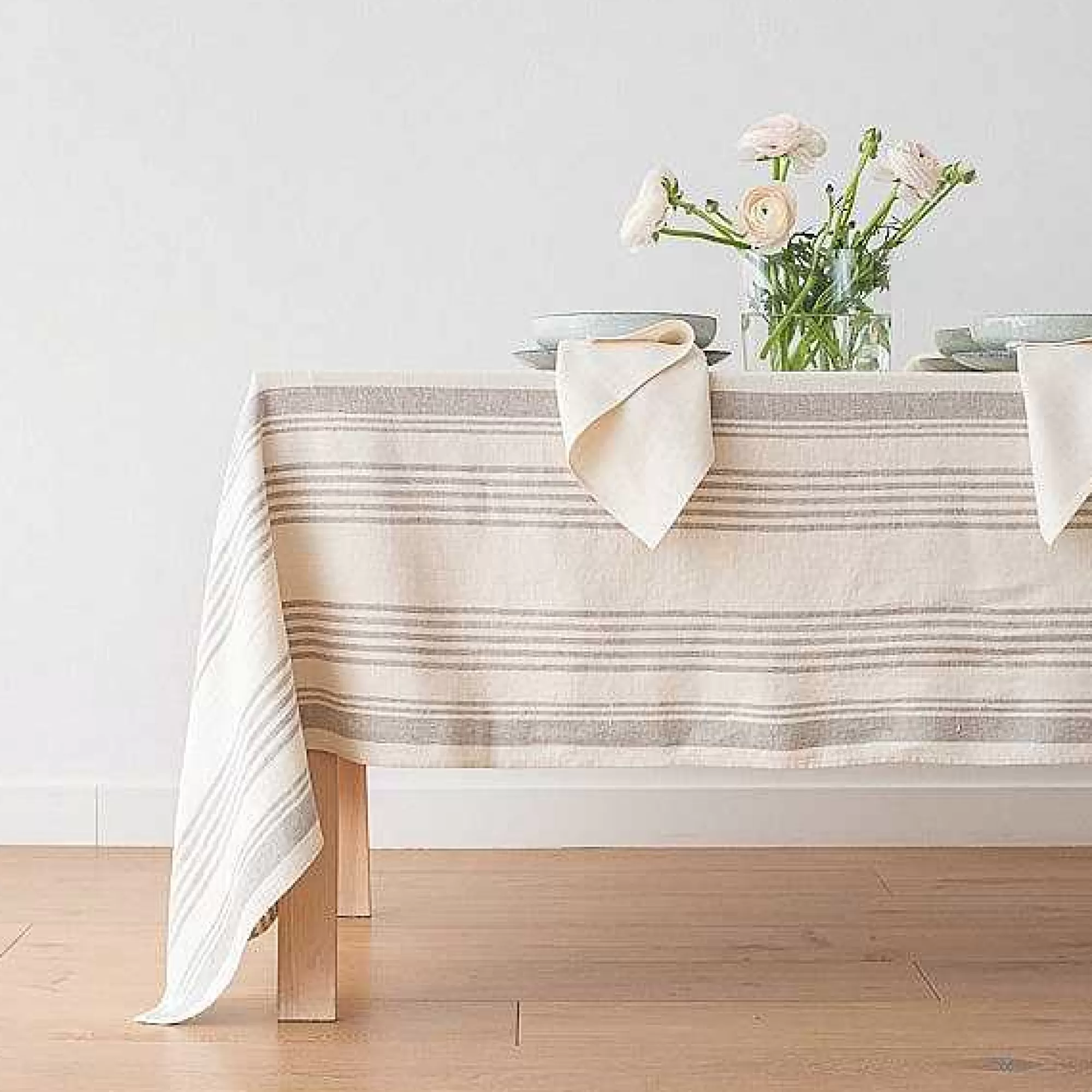 Be Home Table Linens<Linum Tablecloth, Cream