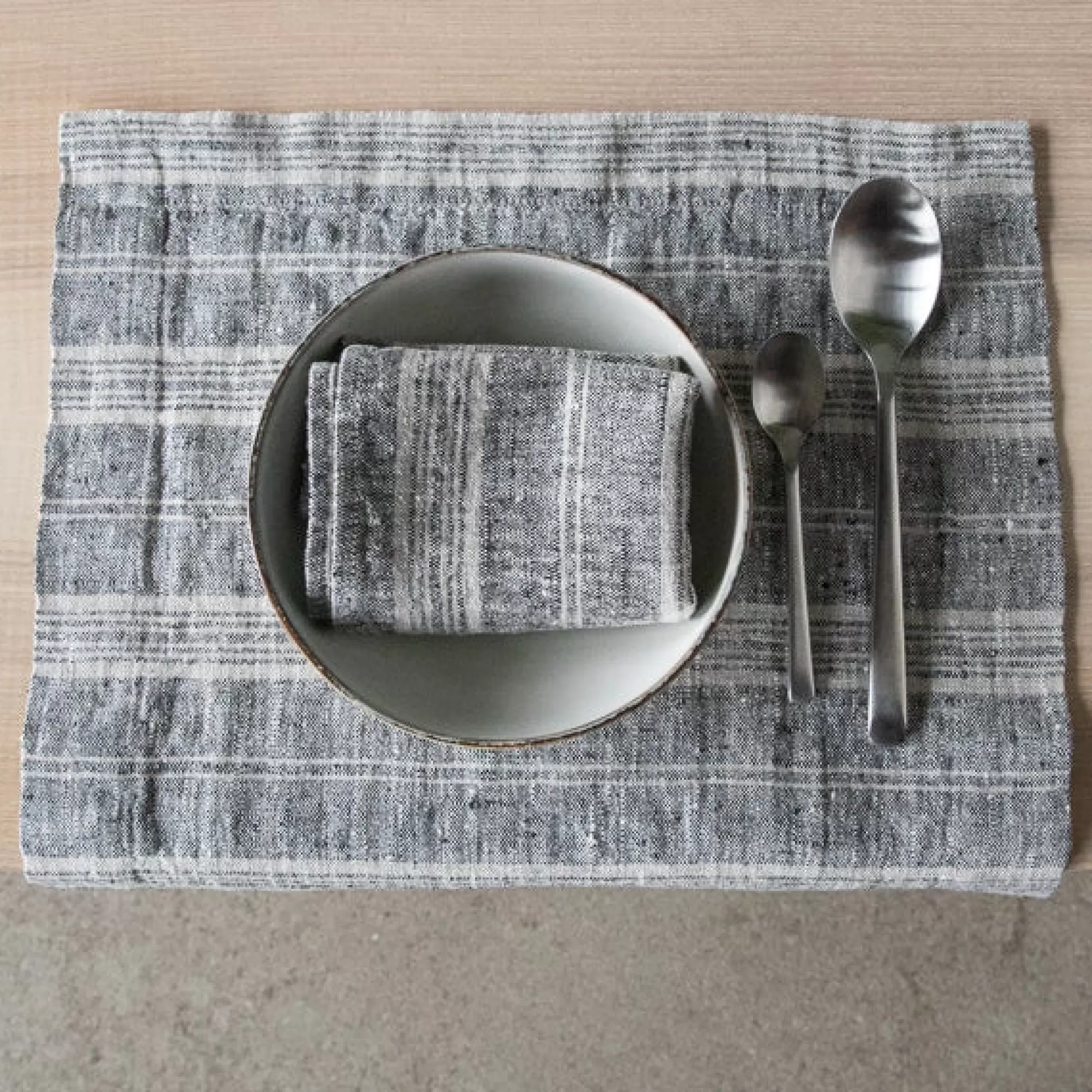 Hot Be Home Multistripe Placemat, Black and Natural, Set of 4