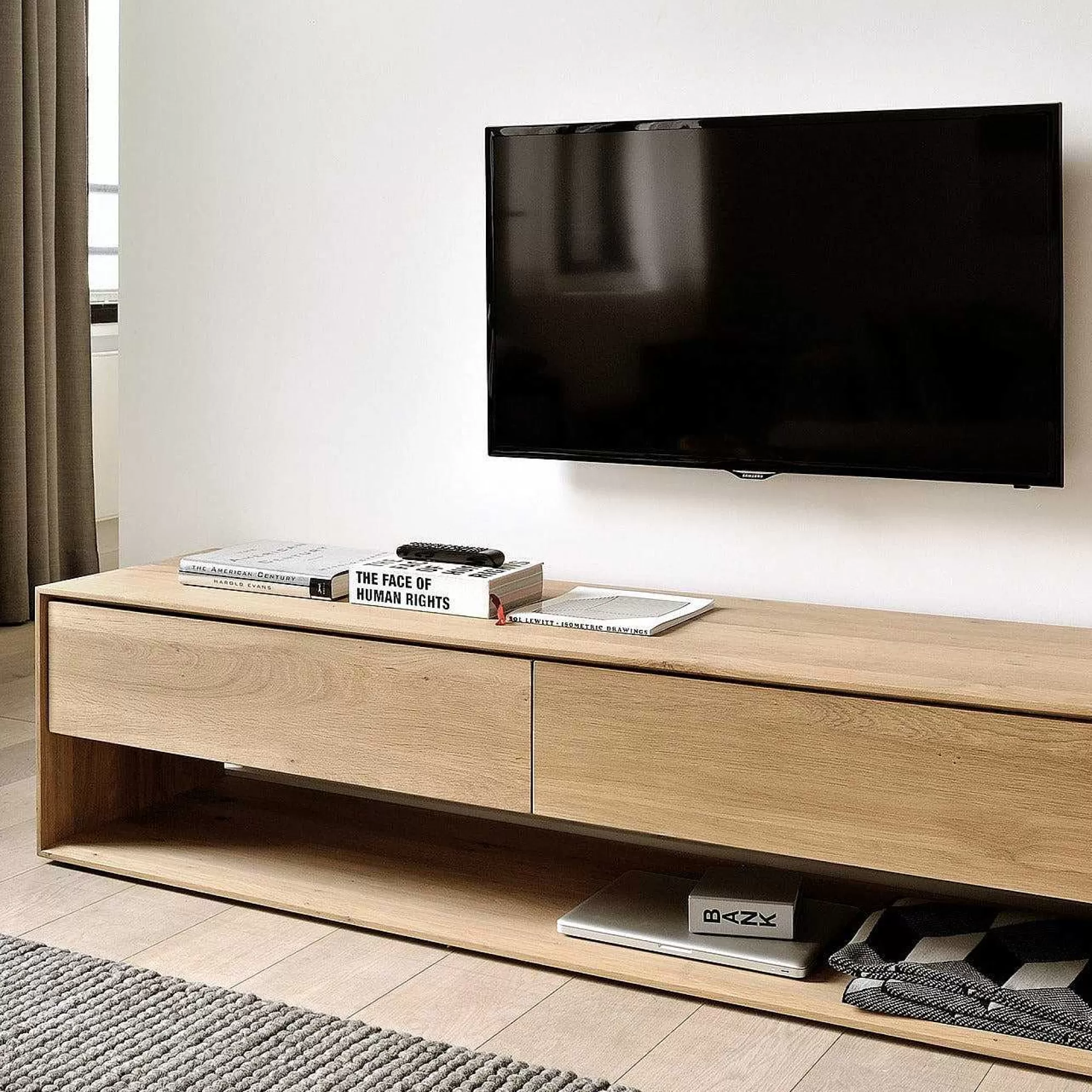 Be Home Media Consoles<Nordic Solid Oak Media Console, 71"