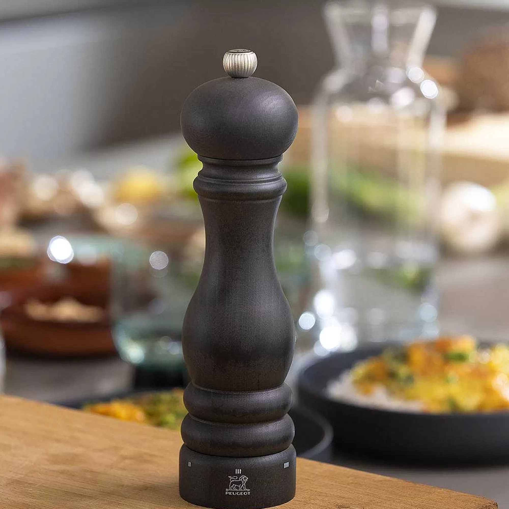 Be Home Salt & Pepper<Peugeot Graphite Wooden Pepper Mill