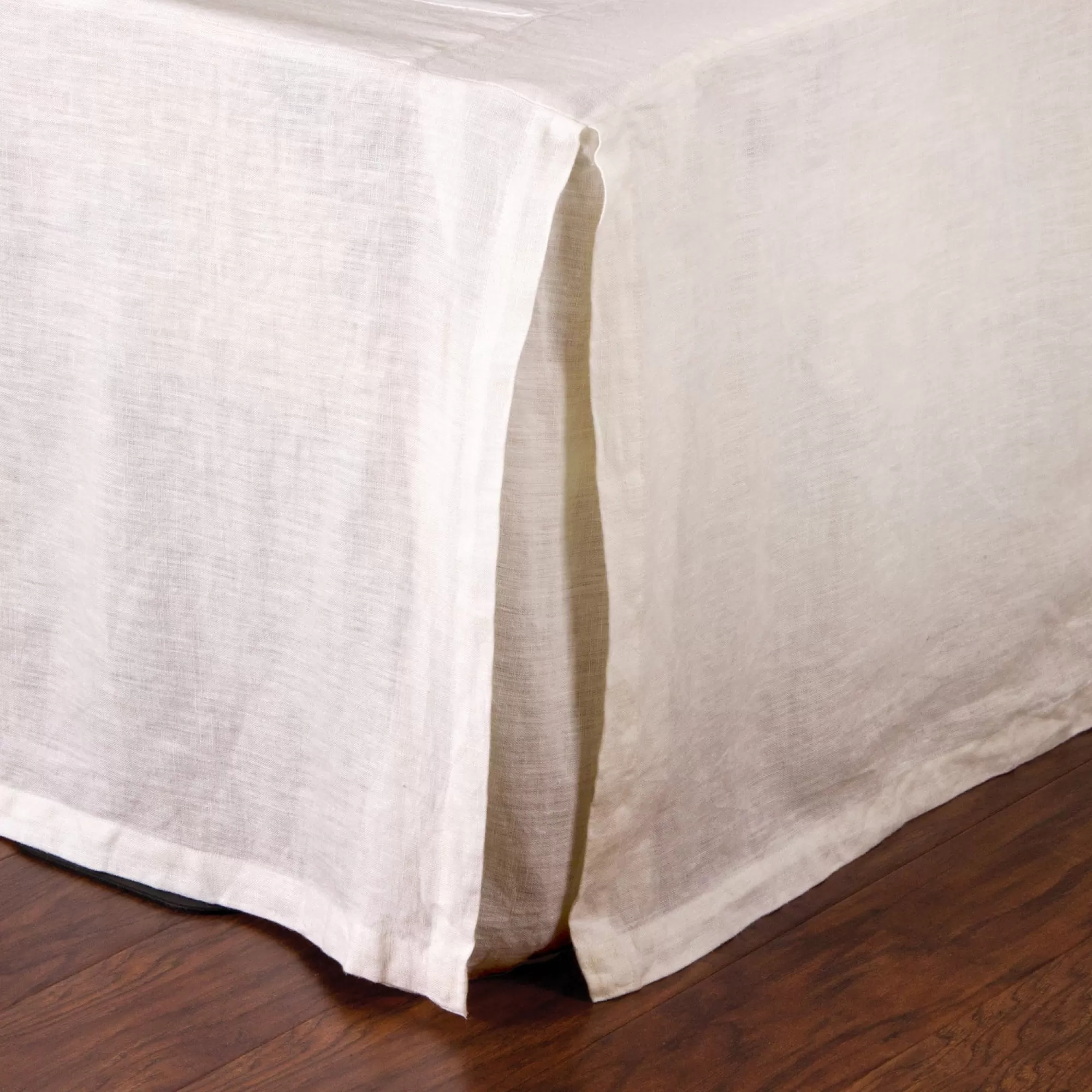 Store Be Home Pleated Linen Queen Bedskirt, Cream