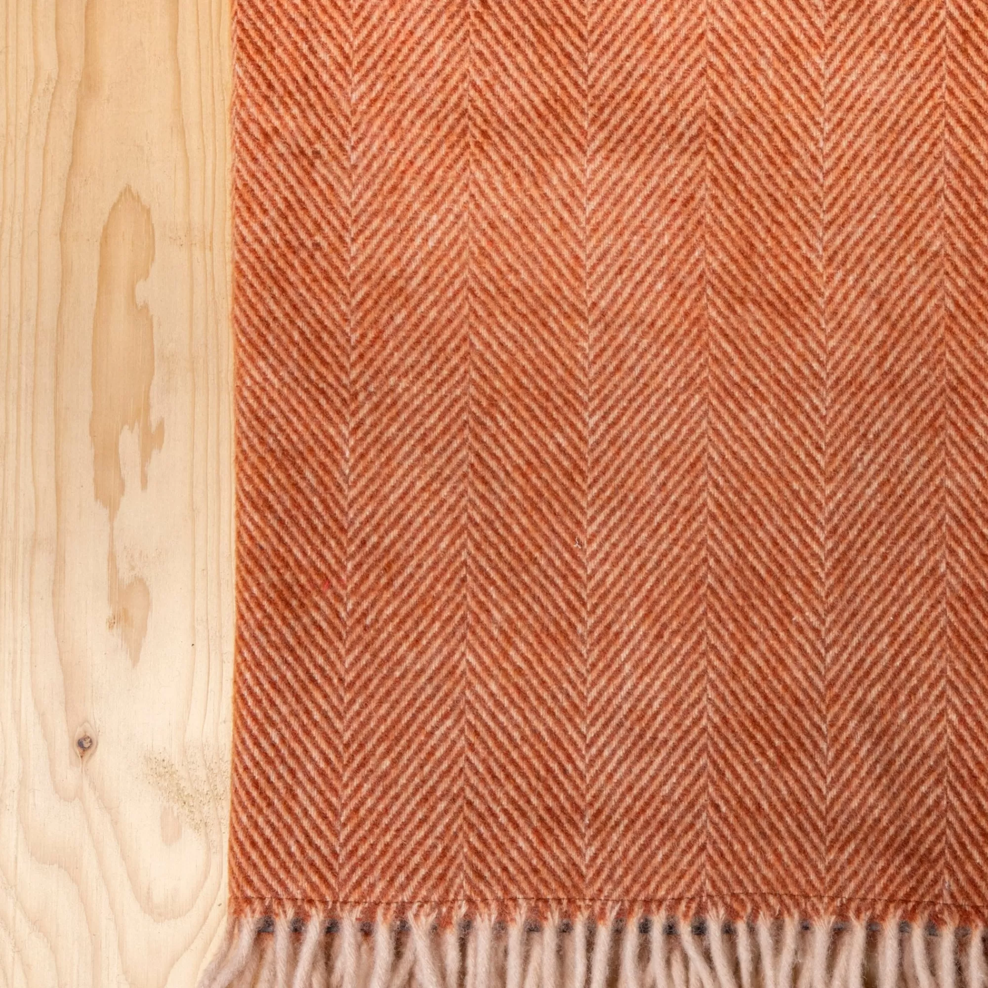 Flash Sale Be Home Recycled Wool Waterproof Picnic Blanket in Rust Herringbone - Brown Le