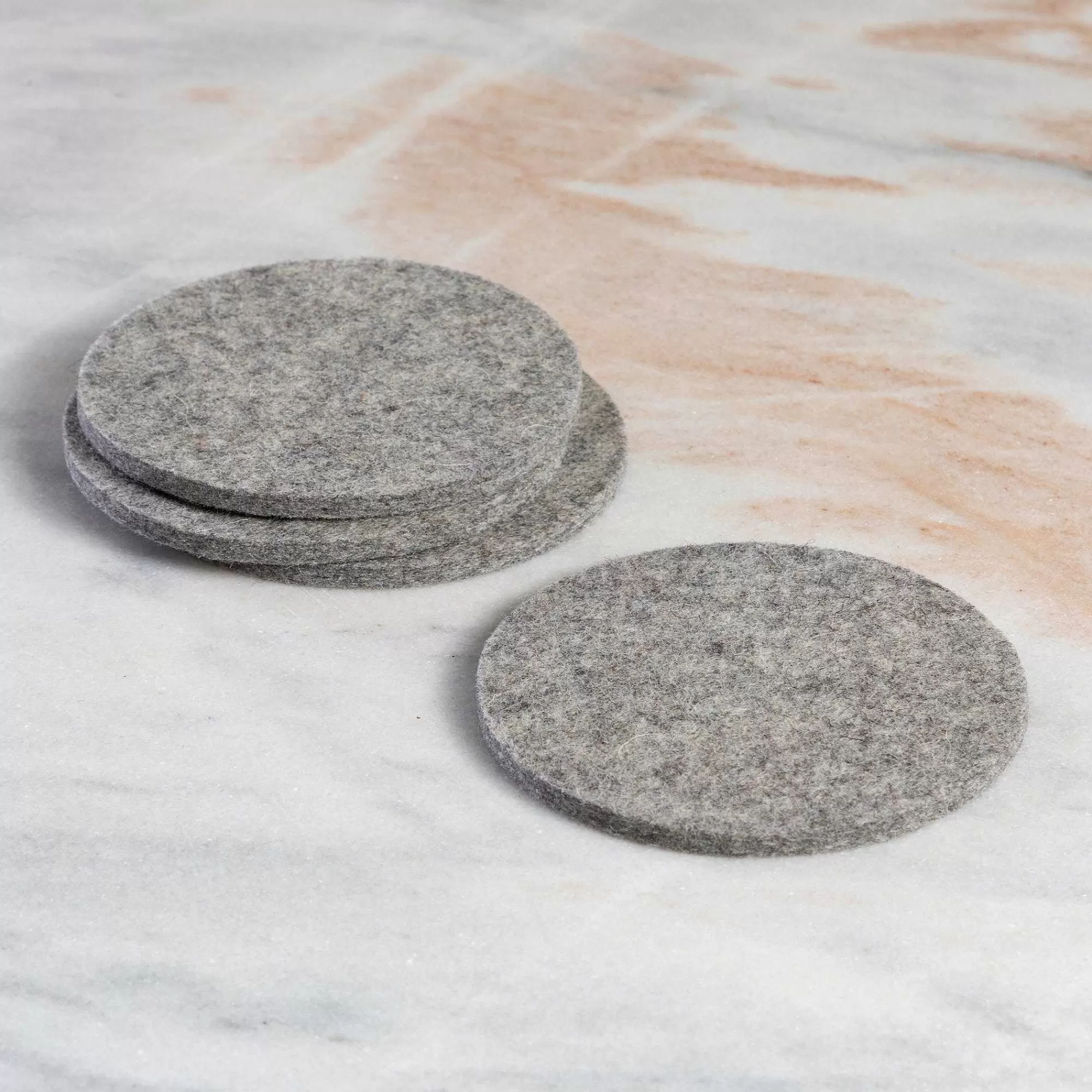 Be Home Coasters<Round Felt Coaster, Set of 4, Granite