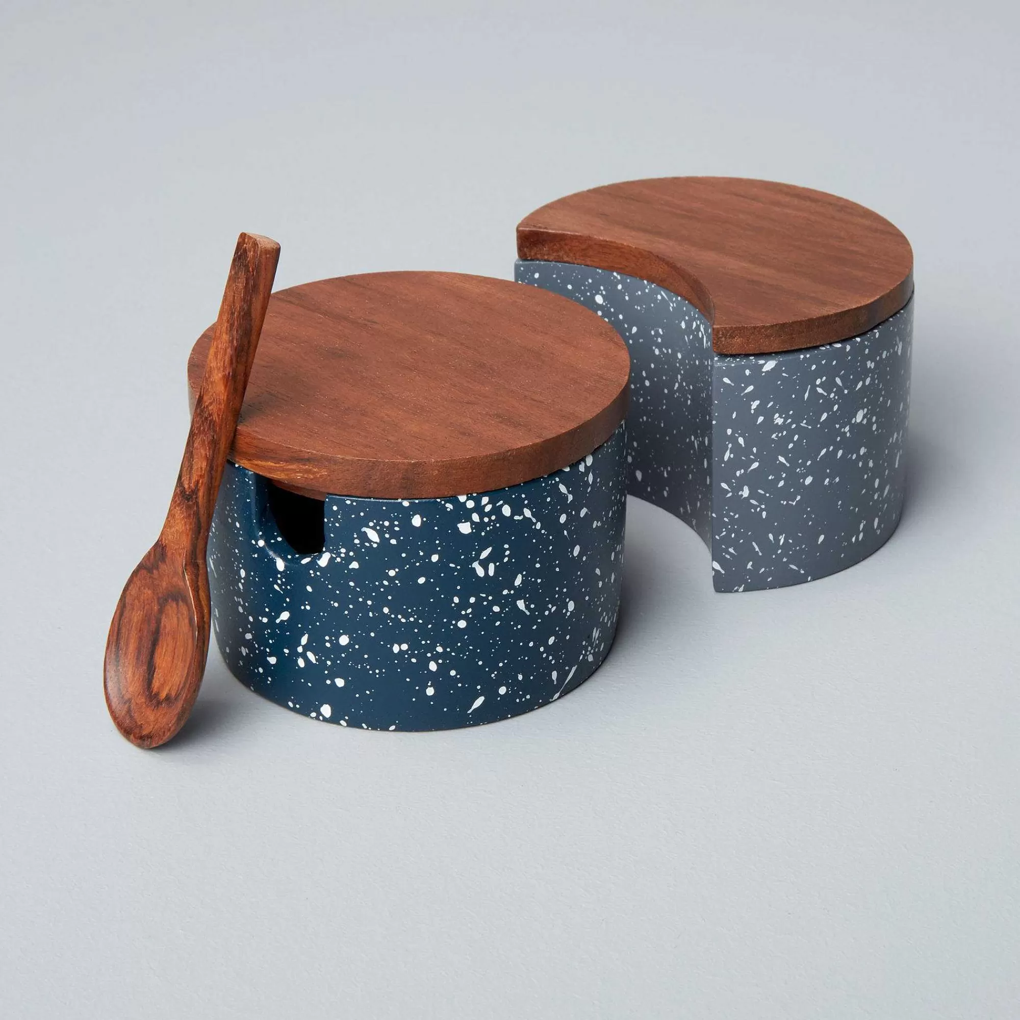 Be Home Spice Cellars<Speckled Cement Interlocking Cellar Set with Wood Lid and Spoon, Midni
