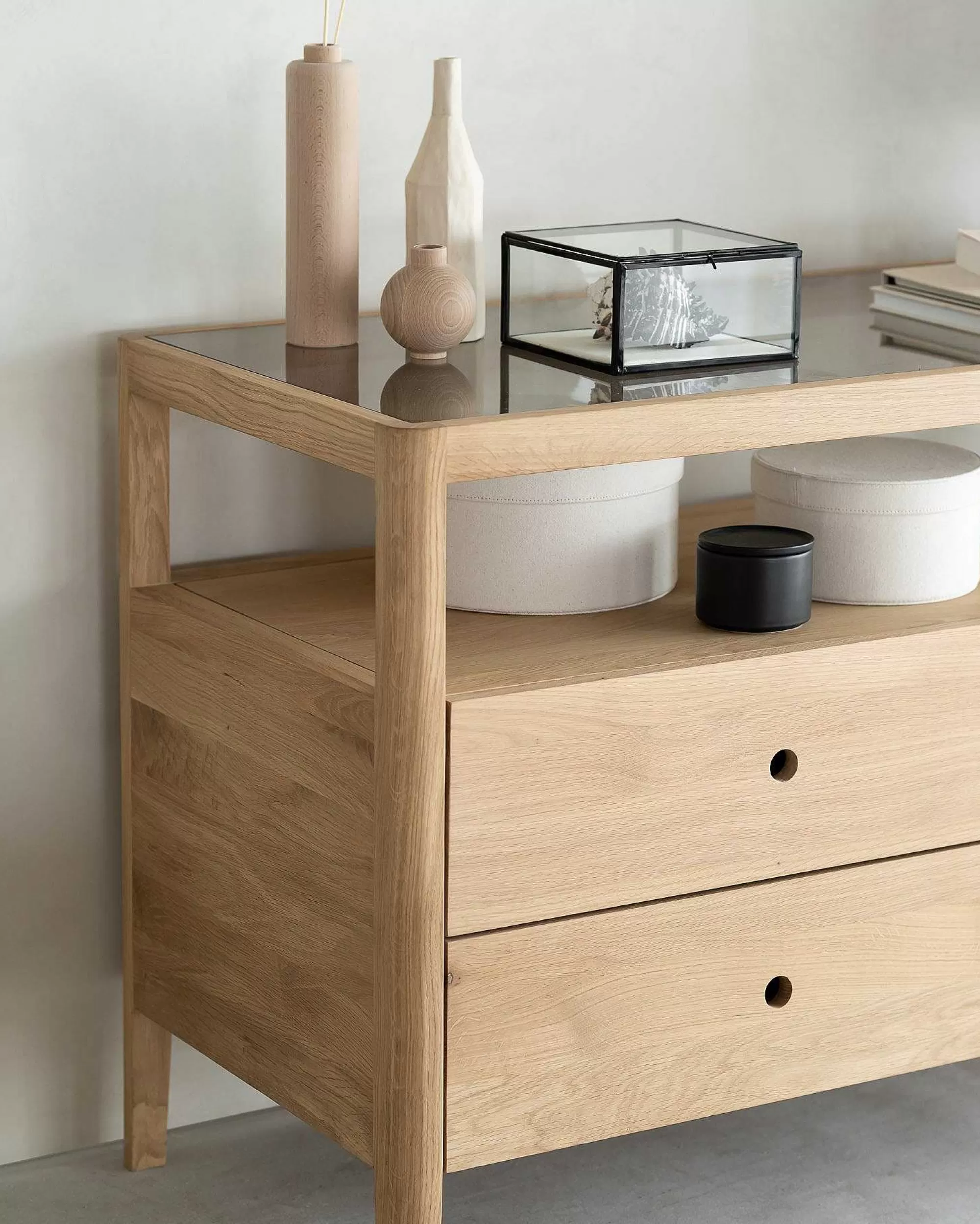 Be Home Dressers<Spindle Solid Oak Dresser