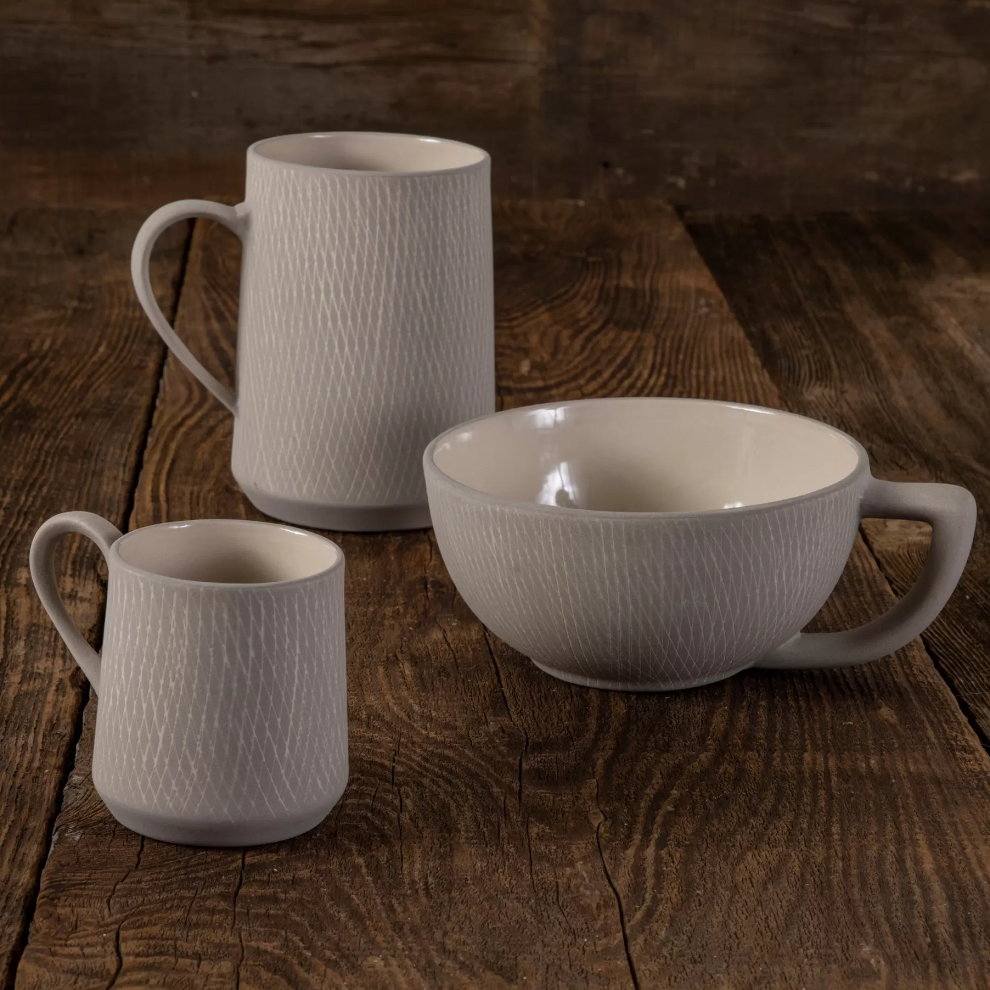 Cheap Be Home Sterling Crosshatch Latte Mugs, Set of 4