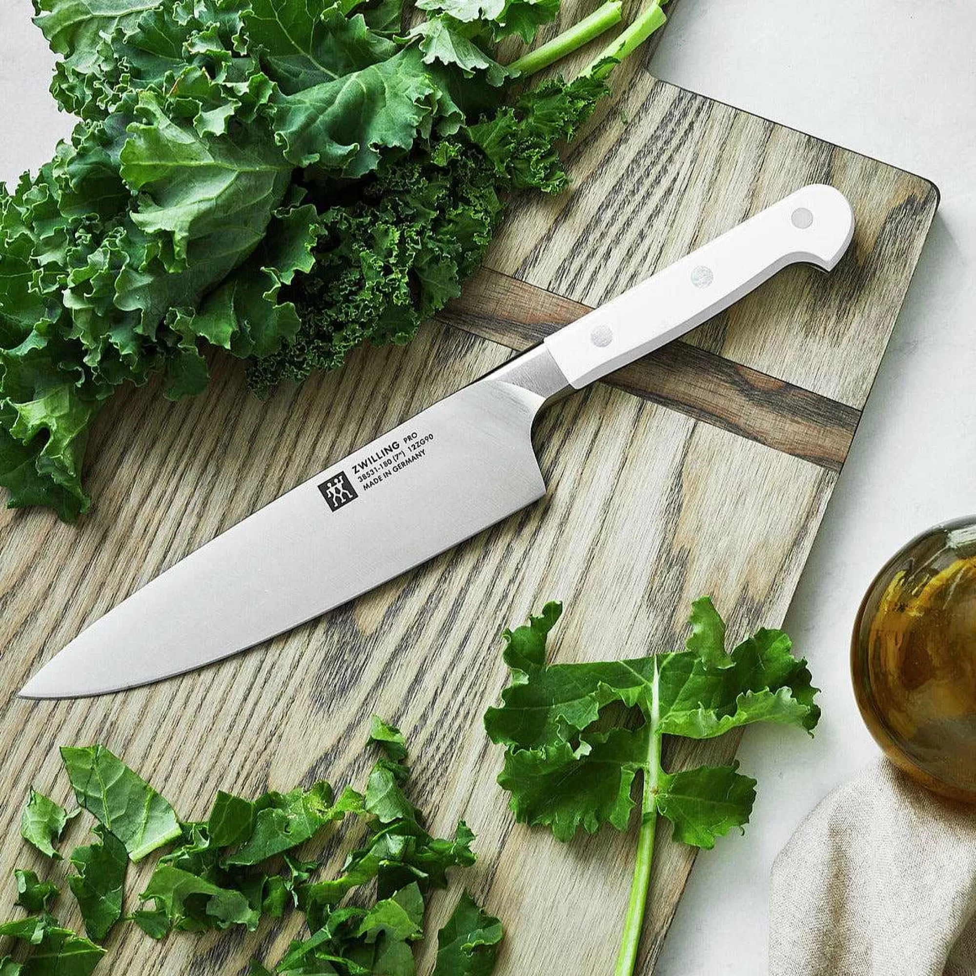 Be Home Zwilling<Zwilling Pro Le Blanc, 7" Chef's Slim Knife